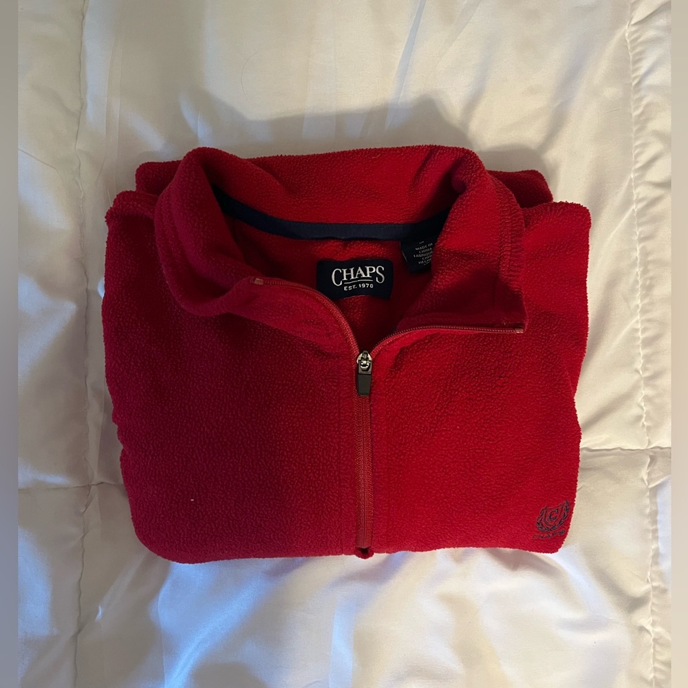 Super cute fleece sweater/pullover has a little wear and in great condition